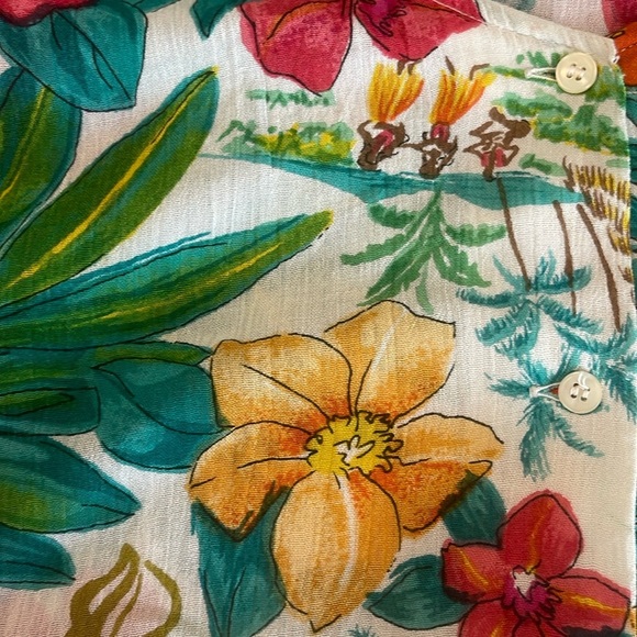 NWT New Aura Floral Button Down w/ Shoulder Pads Shirt Size S NWT - Picture 3 of 5